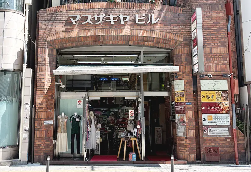 院長：瀨尾仁美